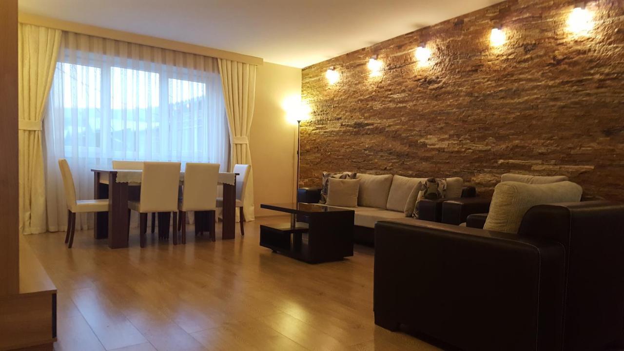 Apartment Rustaveli 1 Тбилиси Екстериор снимка